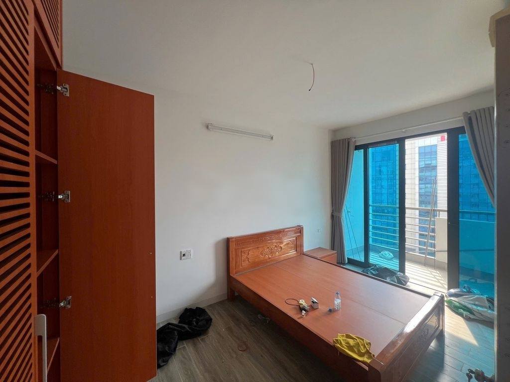 Cho thuê căn hộ cao cấp Trần Thái Tông, 100m2, 3 ngủ, 2 vệ sinh, 16 Triệu có slot ô tô - Ảnh chính